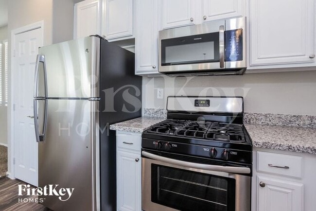 Photo - 6462 Lovett Canyon St