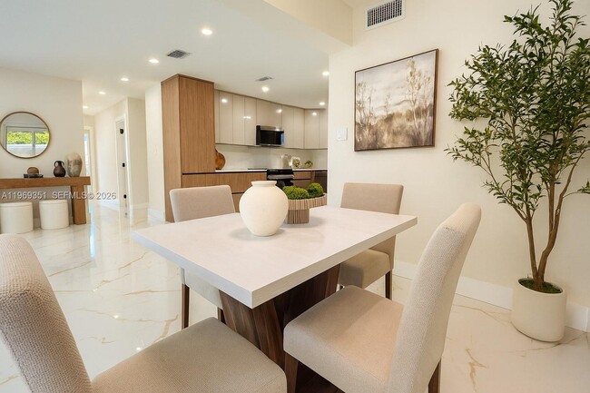 Photo - 3801 NE 16th Terrace