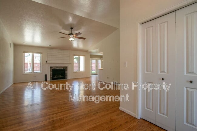 Photo - 7220 W Canberra St