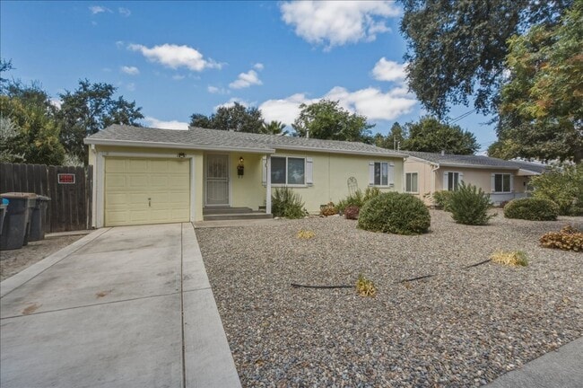 Photo - 201 K St