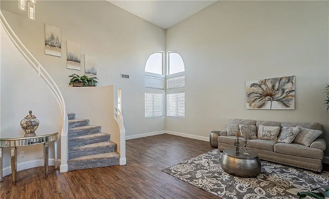 Photo - 245 Baring Cross St