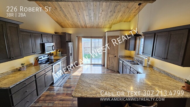 226 Robert St