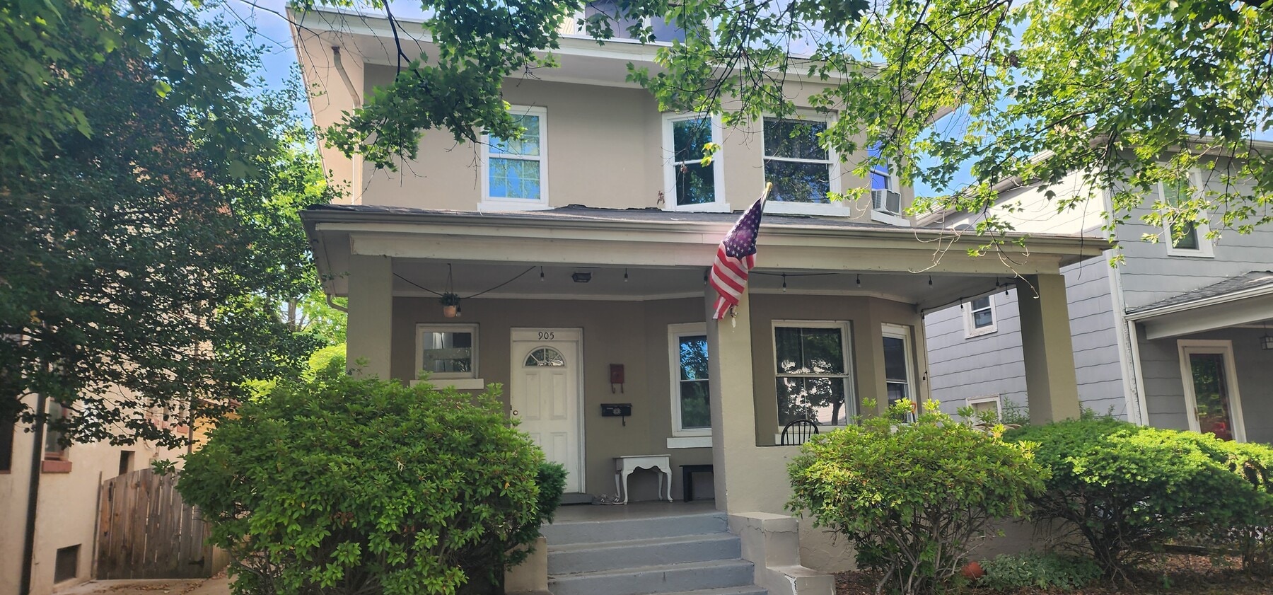 Photo - 905 Wolfe St