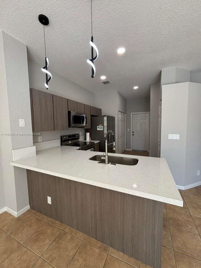 Building Photo - 5662 Enclave Pl