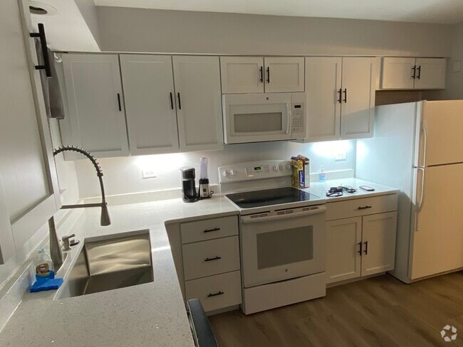 Building Photo - 4202 Central Rd Unit 1B Rental