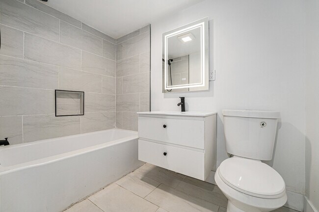 Photo - 1571 Pierce St House