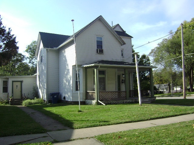 Building Photo - 211 W Eureka St Unit First floor 1 Bed