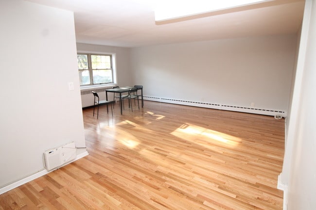 201.918.9573 - 39 Duncan Ave Unidad 6B