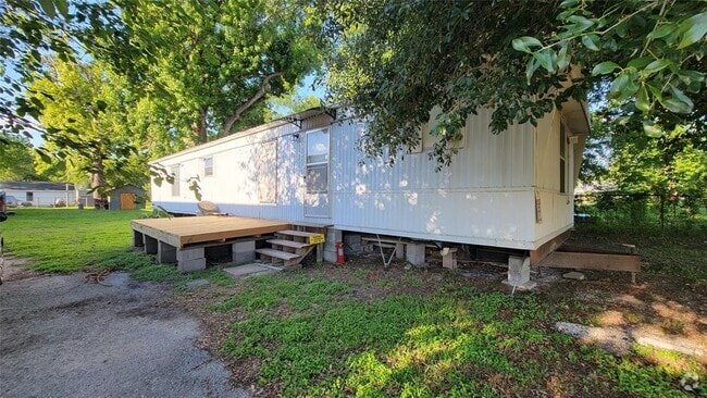 Building Photo - 2021 Sandydale Ln Rental