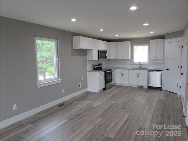 Photo - 128 Salem Church Rd