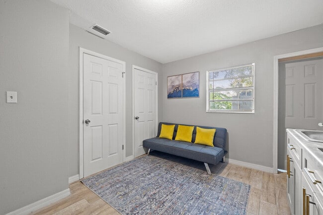 Photo - 4323 E Henry Ave Unidad ID1244348P