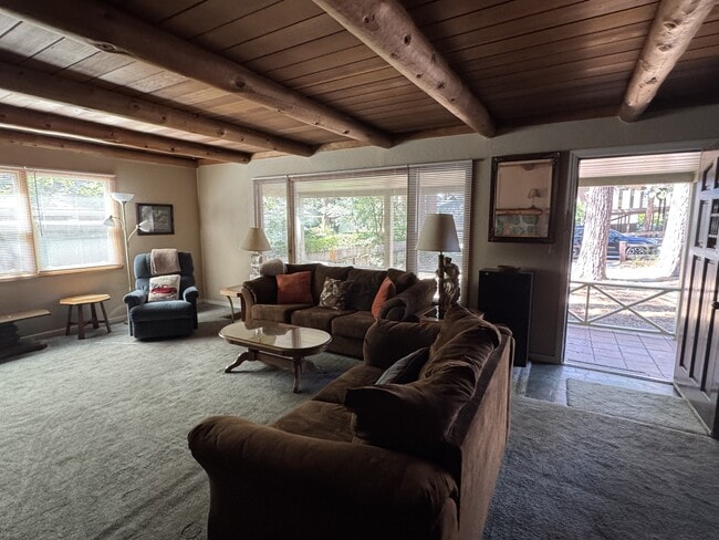 Photo - 950 Lakeview Ave