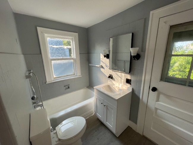 Photo - 1750 Urbana Rd