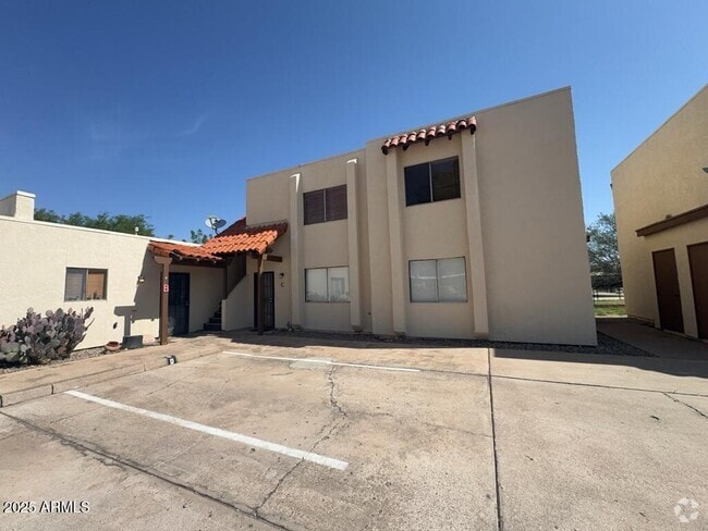 Building Photo - 4301 Ave Palermo Unit D Rental