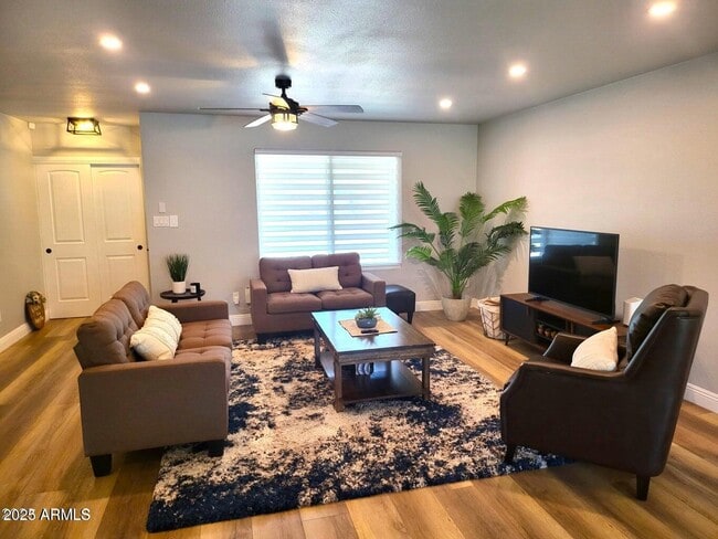 Photo - 2253 W 8th Ave