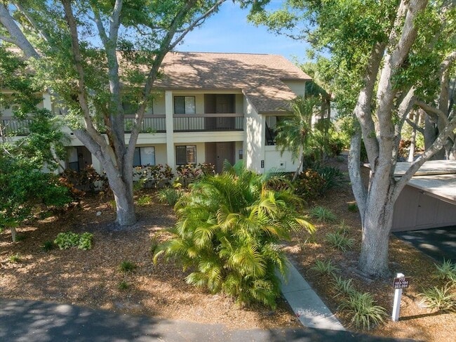 772 Bird Bay Dr N Unit 104