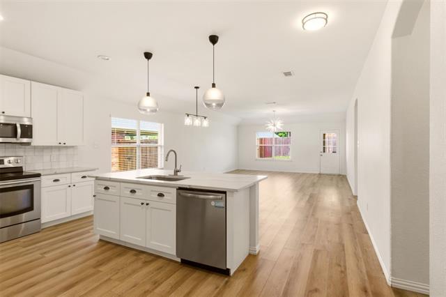 Photo - 2201 Willow Creek Dr