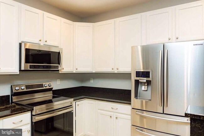 Photo - 6029 Blue Point Ct