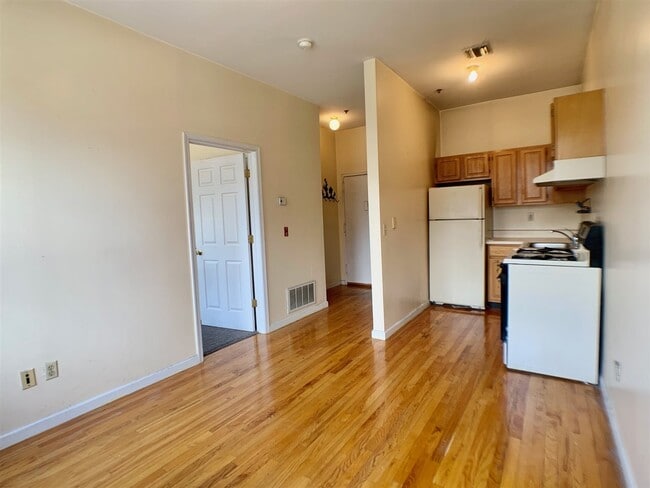 Photo - 618 Washington St Unidad 3