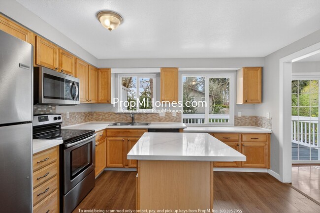 Photo - Secluded Nature Retreat: 4 Bedrooms!