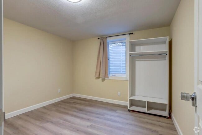 Building Photo - 7777 Umatilla St Rental