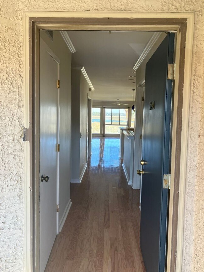 5 Newport Dr