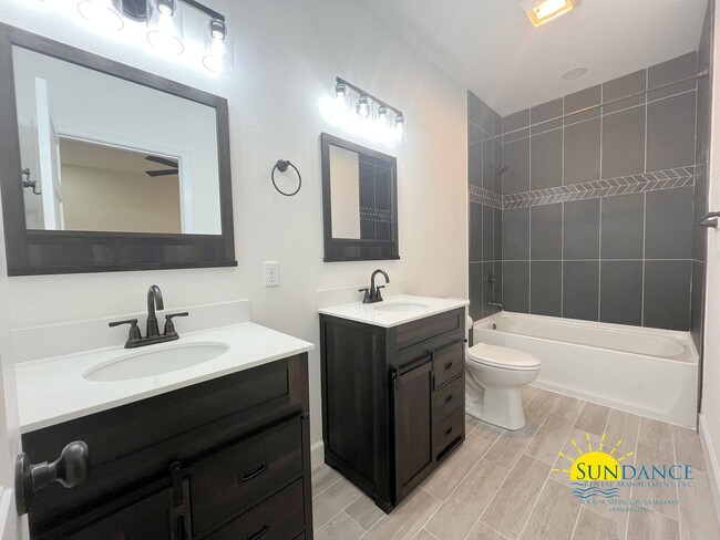 Photo - Energy-efficient ICF 3 Bedrooms home in Niceville!