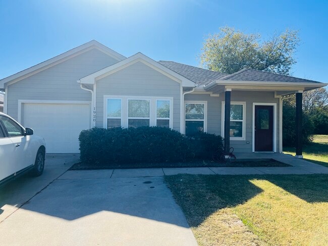 Building Photo - 1920 Elizabeth St