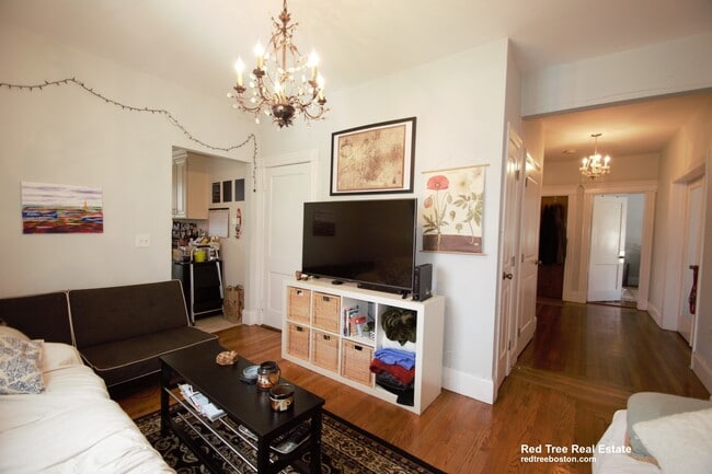 Photo - 11 Babcock St Unit 2