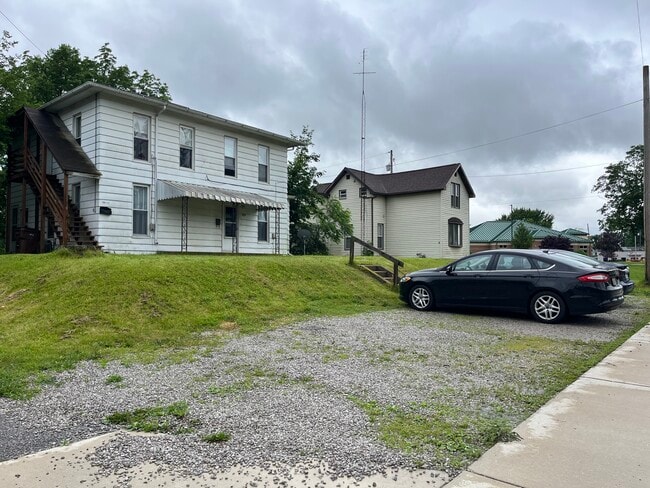 Photo - 709 E 2nd St Unit 2