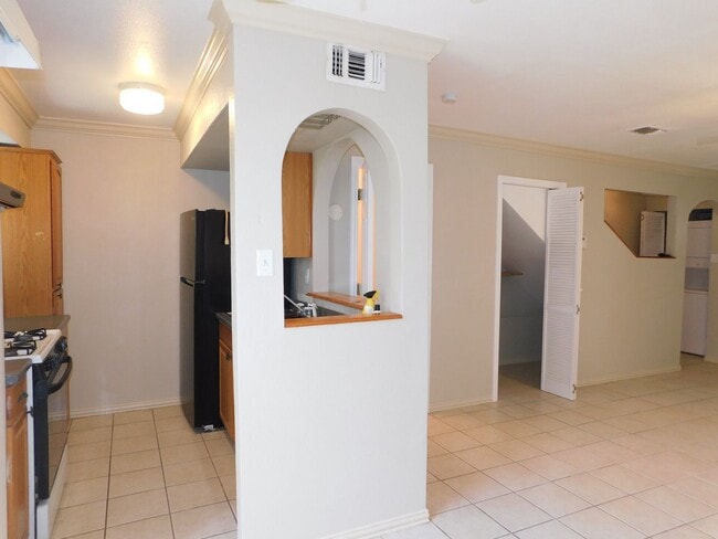 Photo - 7322 Oak Manor Dr