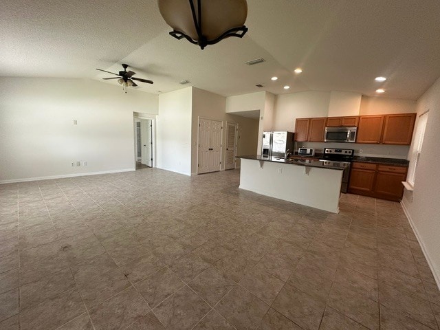 Photo - Spacious 4 Bedroom Home With Washer And Dryer Included