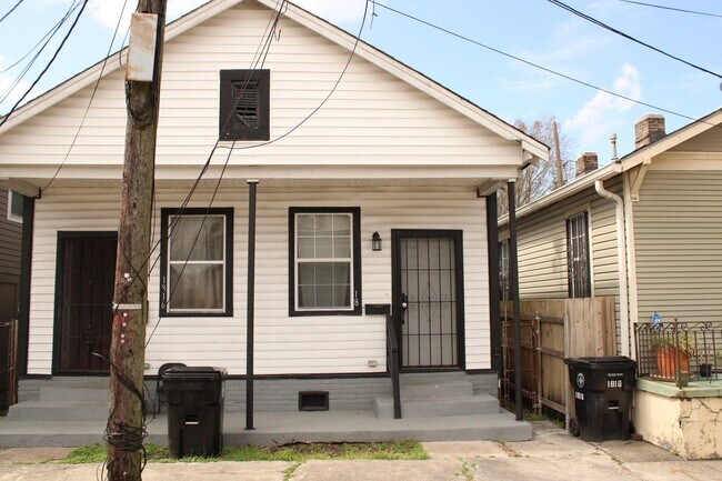 Photo - 1818 Allen St