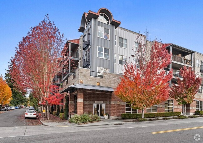 Building Photo - Evanston Square Condominiums ~ Greenwood Unit 201