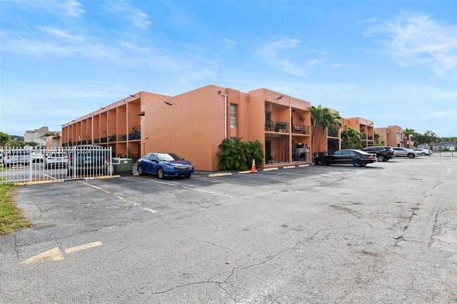 Photo - 1300 W 47th Pl Unit 223