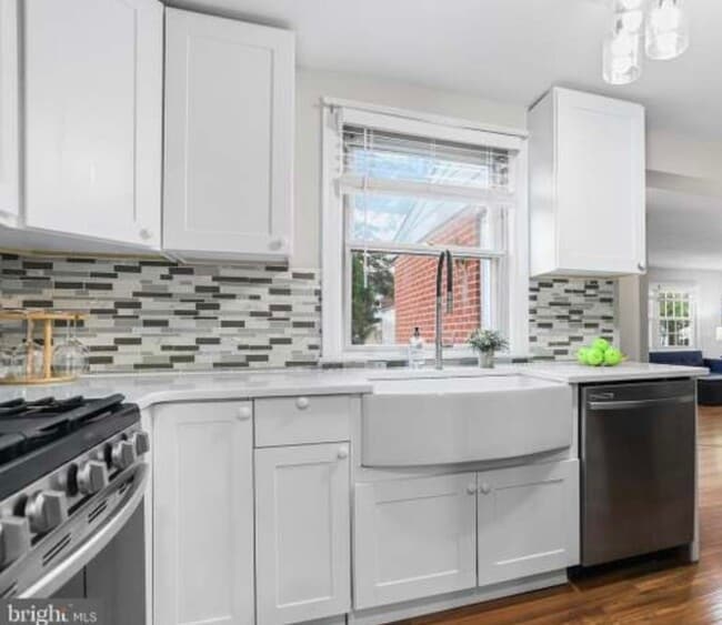 Photo - 632 Dutton Cir