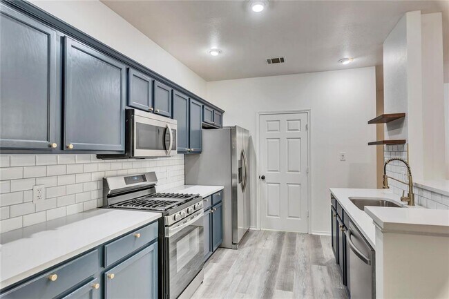 Photo - 3438 Flowstone Ln