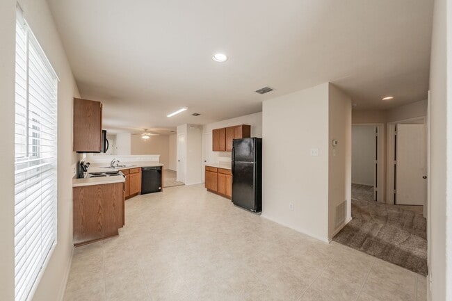 Photo - 8864 Valley River Dr