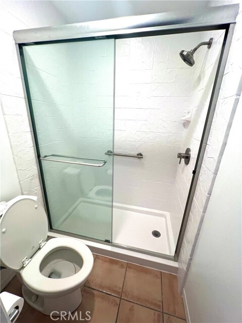 Photo - 409 Burchett St