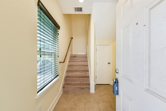 Photo - 242 Lenox St