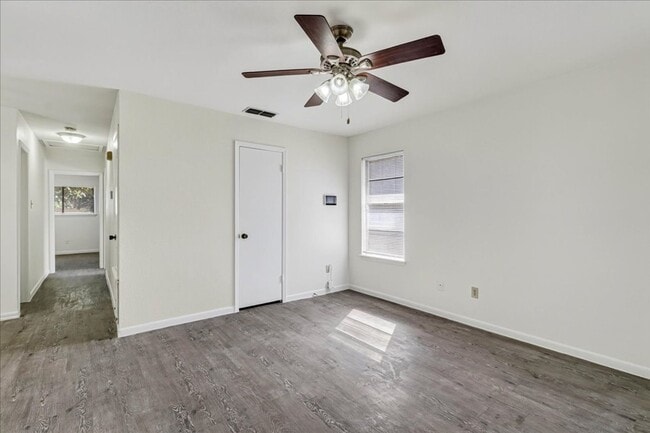 Photo - 1622 La Joya St