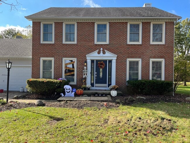 Photo - 155 MacKenzie Dr