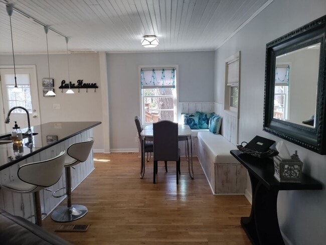 Photo - 6345 Reives Rd