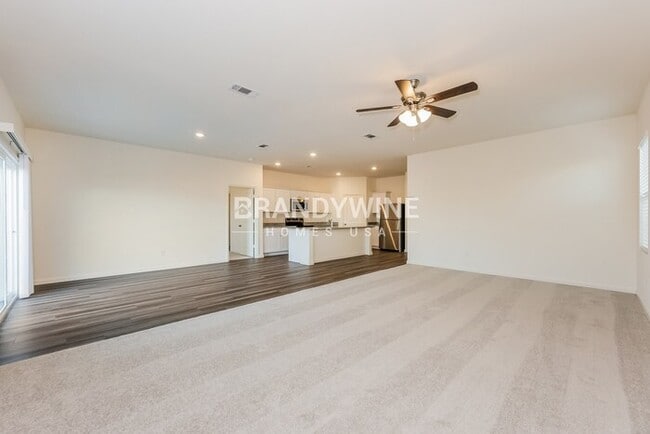 Photo - 8336 Sniptoe Dr