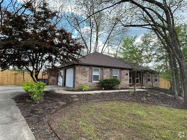 Building Photo - 2409 S Brandi Dr Rental