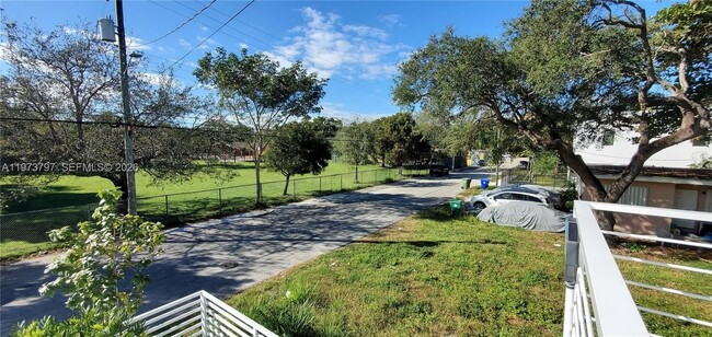 Photo - 3787 Thomas Ave