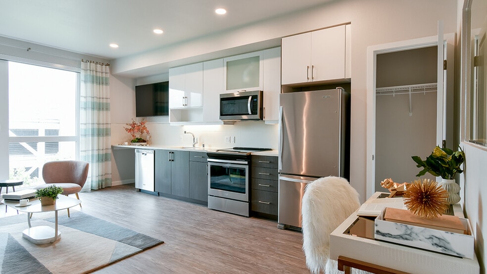 Select your perfect one or two bedroom apartment homes at Modera San Pedro Square in San Jose!