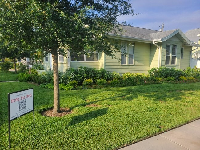 Photo - 1240 13th St N