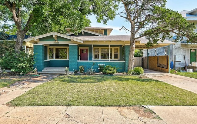 Building Photo - Fantastic Remodeled 4BD/2BTH in the Paseo District