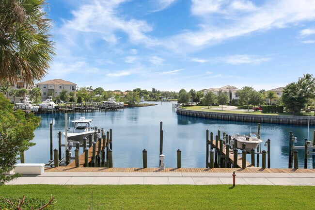 Building Photo - 13587 Treasure Cove Cir Unit 2 Rental